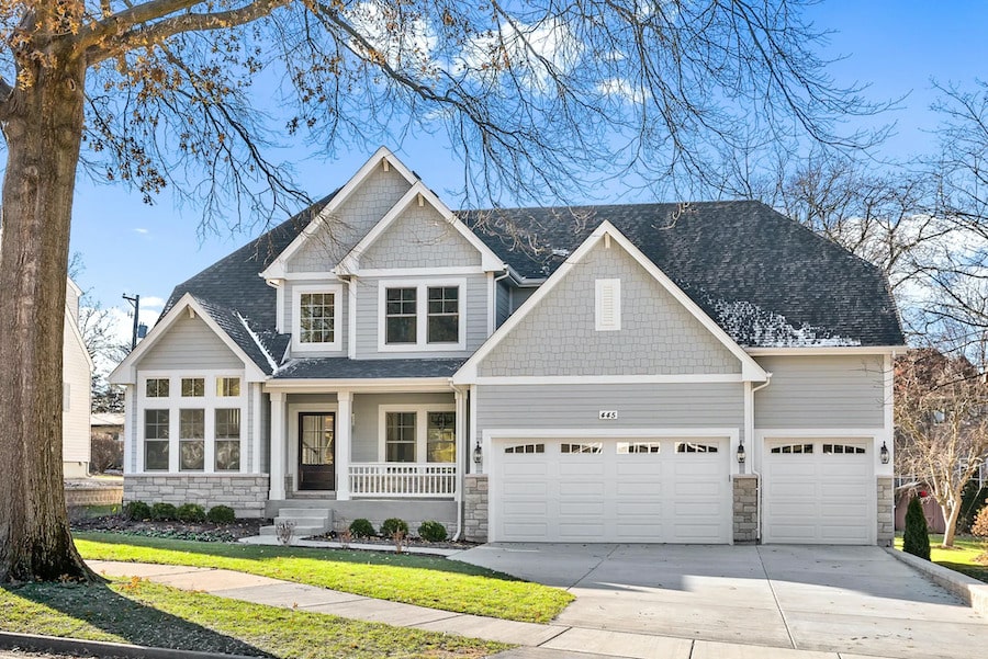 When to Replace Vinyl Siding on Your Home