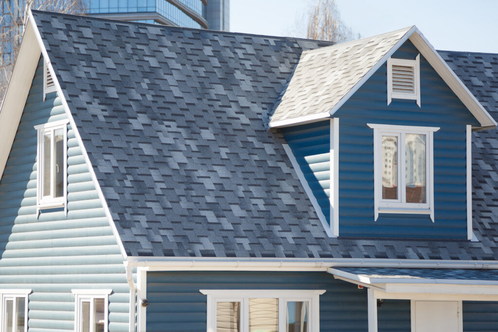 How to Get Paint Off Vinyl Siding: A Safe Step-by-Step Guide