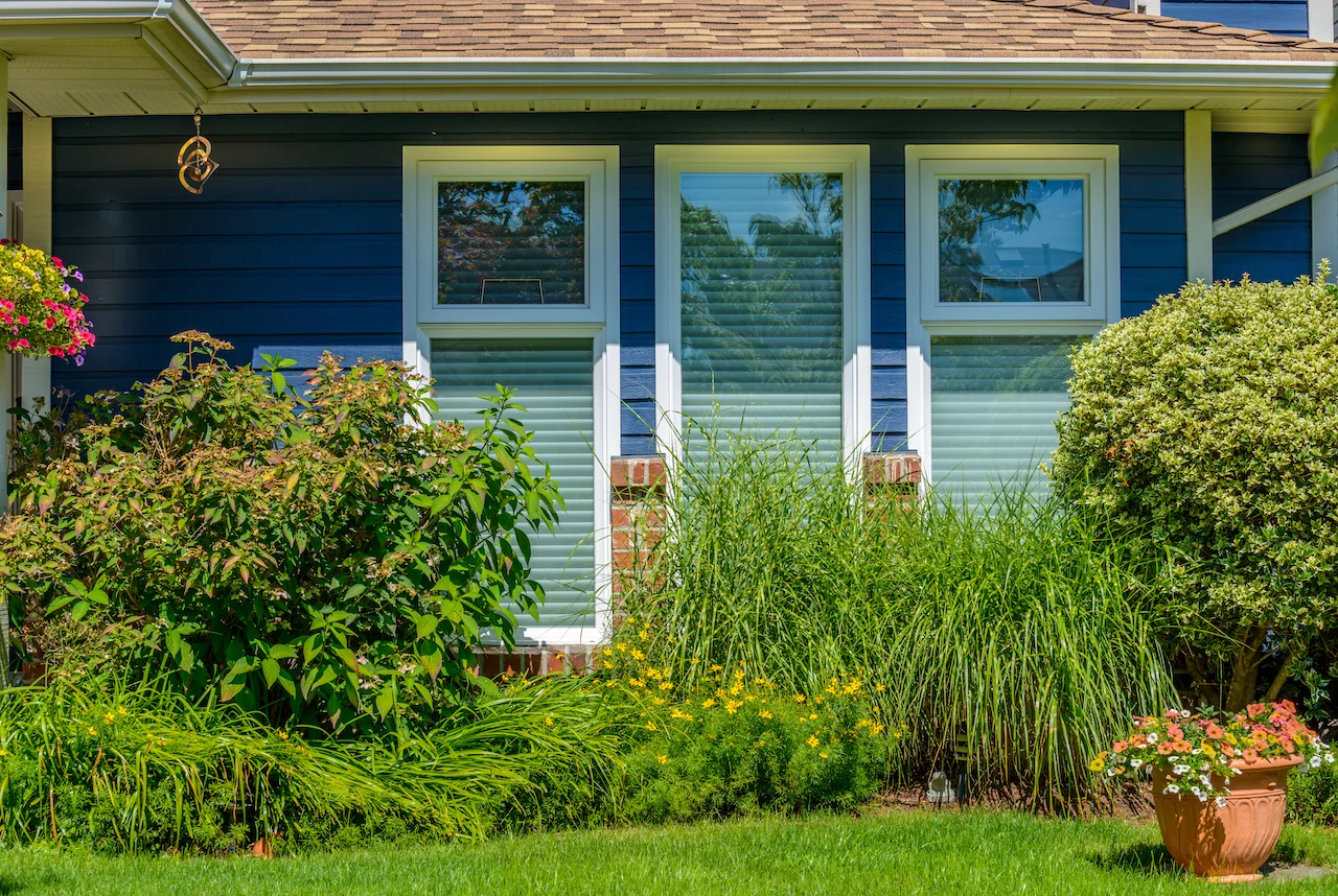 When to Repair vs. Replace Your Siding