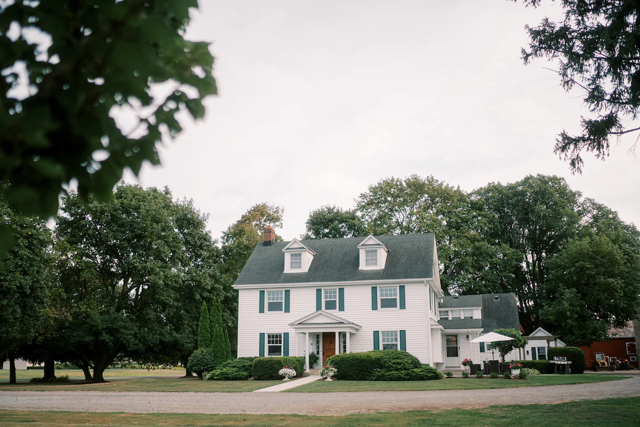 Best Siding Styles for a Colonial Home: 2026 Guide